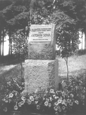 Pomník Antonínu Sovovi
